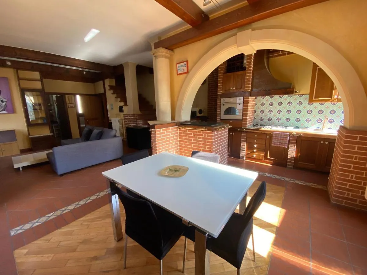 레체 Casa Chiara, Roof Terrace, 100M To The Historical Center 아파트