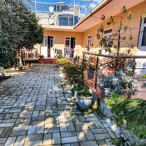 Berti , Vlorë Albanien